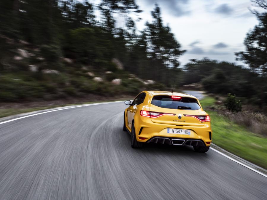  Renault Megane R.S. Trophy 2018 года  (WW) (фото 53 из 65)
